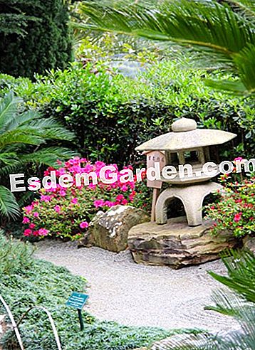 Ephrussi de Rothschild villa Saint-Jean-Cap-Ferratban (06) - villa A japán kert elemei több mint ezer éves hagyományt mutatnak