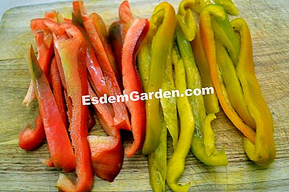 Tagliare peperoni e peperoni