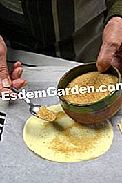 Epal yang dipanggang dan krim chestnut - (yang) menyediakan pusingan doh