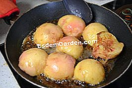 Flambé persik - (flambé) Untuk coklat dengan mentega