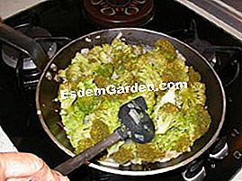 Broccoli gratin - (minit) Bahan-bahan broccoli gratin