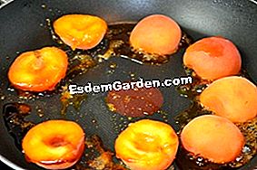 Beras dengan aprikot - (dalam) Aprikot memasak