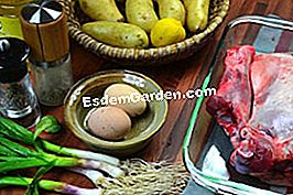 Domba panggang dengan sos bawang putih hijau dan penkek kentang - (hijau) bahan-bahan