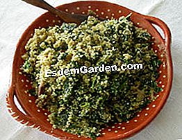 Spinaci con quinoa - (quinoa) Piatto di spinaci con quinoa