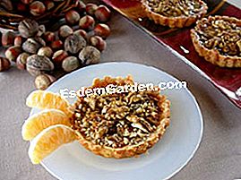 Tartlet dengan buah-buahan kering - (dengan) Tartlets dengan buah-buahan kering - pembentangan